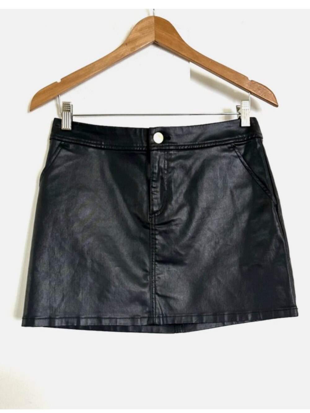 LILLY PULITZER Black Colette Stretch Coated Skirt Size 4 Faux Leather